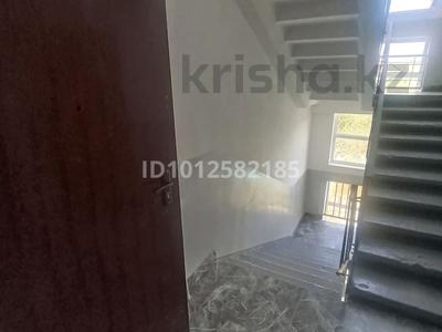 3-комнатная квартира · 47.7 м² · 4/5 этаж, скаткова 155 — одежда за 11.5 млн 〒 в 