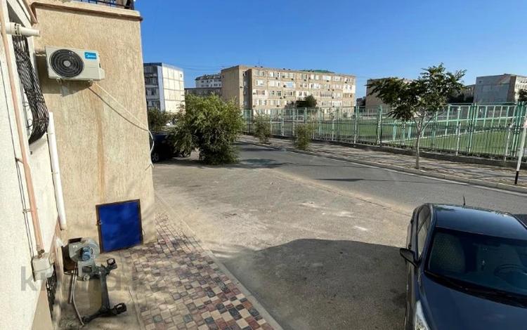 Офисы, склады, салоны красоты, медцентры и аптеки, образование, развлечения, конференц-залы, кабинеты и рабочие места, студии · 321.45 м² за 700 000 〒 в Актау, 29-й мкр — фото 3