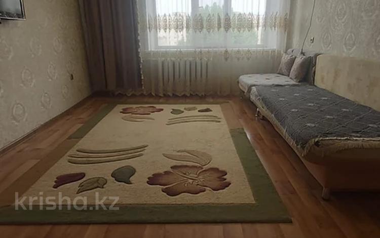 3-бөлмелі пәтер · 65 м² · 8/9 қабат, Камзина 167, бағасы: 29.5 млн ₸ в Павлодаре — фото 2