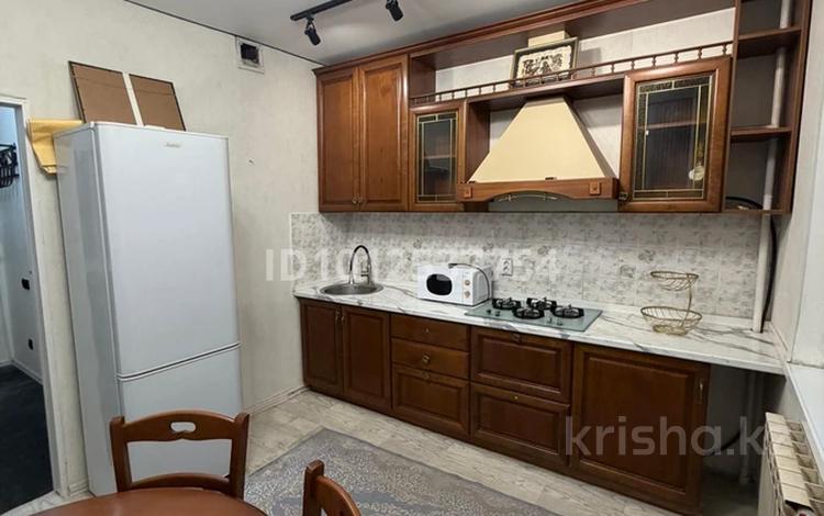 1-комнатная квартира · 40 м² · 4/6 этаж, мкр Кокжиек 60 за 21 млн ₸ в Алматы, Жетысуский р-н — фото 2
