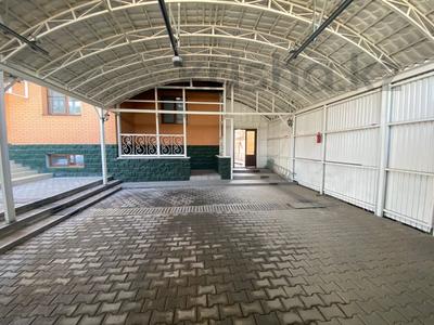 Отдельный дом · 6 комнат · 365 м² · 7.5 сот., мкр Таугуль-3 — 175 гимназия за 290 млн ₸ в Алматы, Ауэзовский р-н