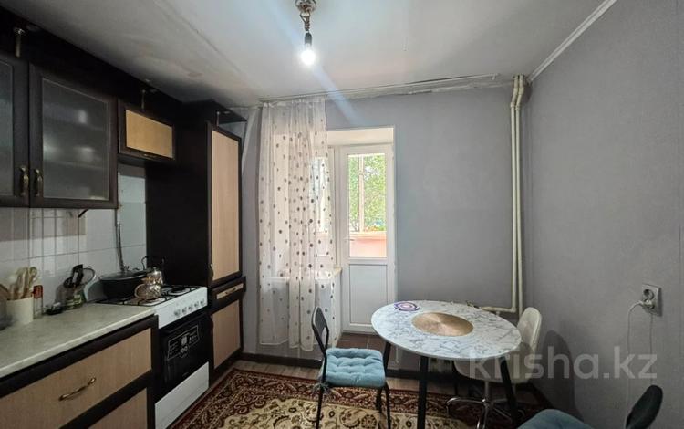 1-комнатная квартира · 42 м² · 1/5 этаж, мкр 12 14 за 12.5 млн ₸ в Актобе — фото 2