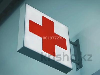 Свободное назначение, офисы, магазины и бутики, склады, общепит, салоны красоты, бани, гостиницы и зоны отдыха, фитнес и спорт, медцентры и аптеки, образование, развлечения, конференц-залы, кабинеты и рабочие места, студии · 13 м² за 195 000 〒 в Караганде, Казыбек би р-н