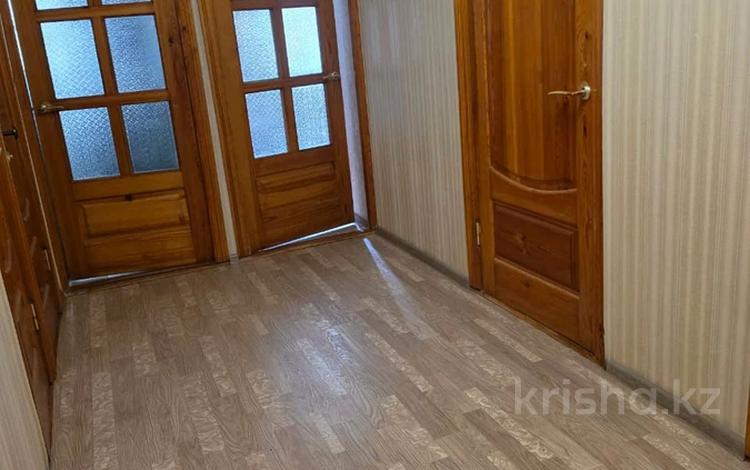 3-бөлмелі пәтер · 65 м² · 3/4 қабат, Жумабаева 98, бағасы: 200 000 ₸ в Петропавловске — фото 2