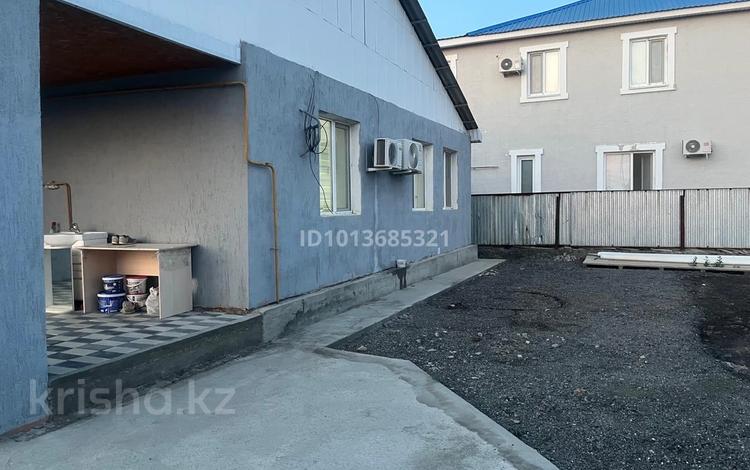 Отдельный дом · 3 комнаты · 115 м² · 12 сот., мкр Оркен, 34 7 за 26 млн ₸ в Атырау — фото 2