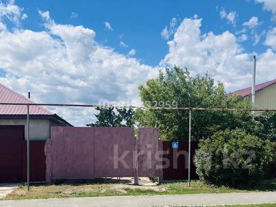 Отдельный дом · 3 комнаты · 110 м² · 10 сот., Кызылтал, Ул.Аксуат дом 6 6 — Рядом находятся улицы Аккум, Бота за 16 млн ₸ в Аксае