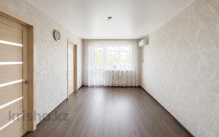 4-бөлмелі пәтер · 62 м² · 5/5 қабат, 6 мкр., бағасы: 10 млн ₸ в Темиртау — фото 2