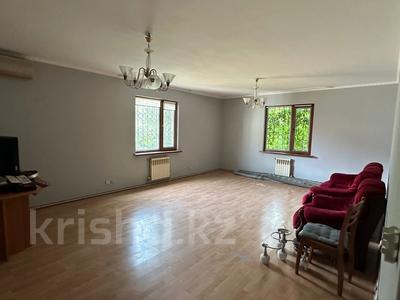 Жеке үй · 5 бөлме · 240 м², мкр Горный Гигант, Иванилова 26 — Жамакаева, бағасы: 900 000 〒 в Алматы, Медеуский р-н