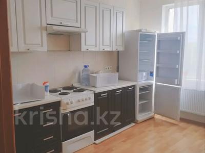 3-комнатная квартира, 88 м², 8/18 этаж помесячно, К. Аманжолова 28/1 — Нажимеденова за 280 000 〒 в Астане, Алматы р-н