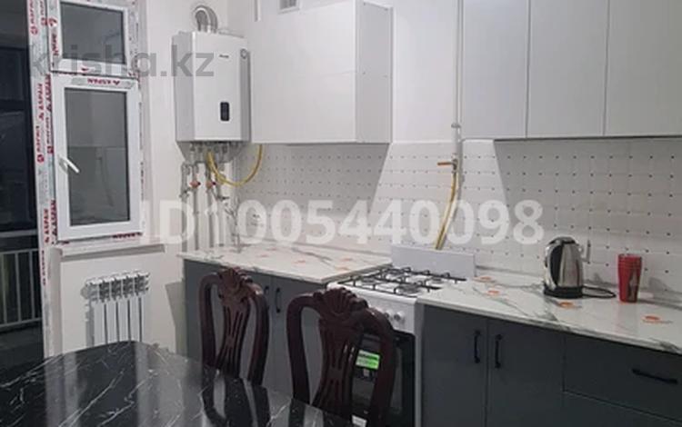 3-бөлмелі пәтер · 70 м² · 1/1 қабат, 25 мкр 16/4, бағасы: 120 000 ₸ в Туркестане — фото 2