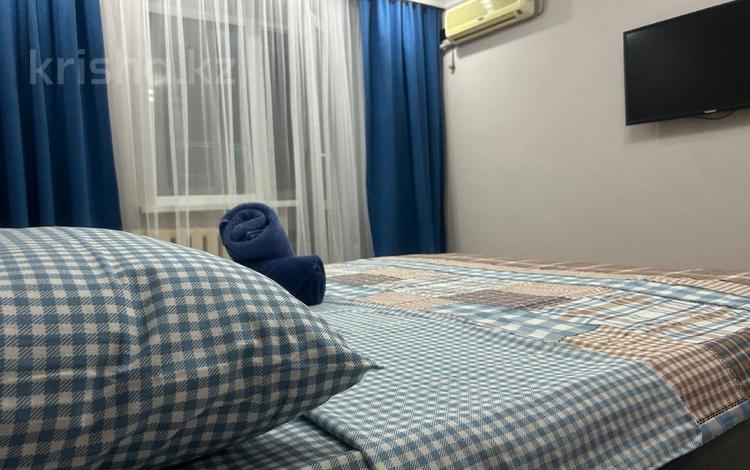 1-комнатная квартира · 40 м² · 1/5 этаж, мкр 8, Братьев Жубанова 283/1 — 101 стрелков бригады за 13 000 〒 в Актобе — фото 2
