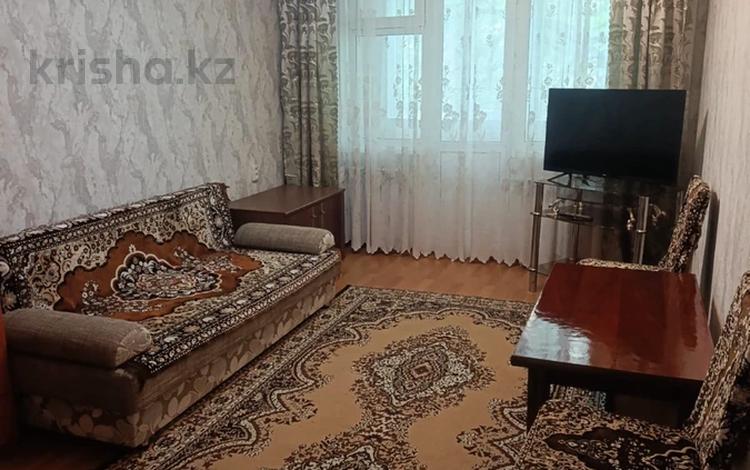 2-комнатная квартира · 43 м² · 2/4 этаж, мкр №8 за 250 000 ₸ в Алматы, Ауэзовский р-н — фото 2