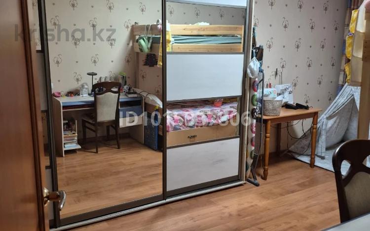 3-комнатная квартира · 61.5 м² · 1/5 этаж, мкр Орбита-4 4 за 50 млн ₸ в Алматы, Бостандыкский р-н — фото 2