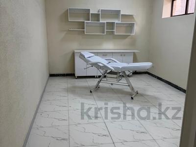 Свободное назначение, офисы, салоны красоты, медцентры и аптеки, кабинеты и рабочие места, студии · 25 м² за 150 000 ₸ в Шымкенте, Аль-Фарабийский р-н
