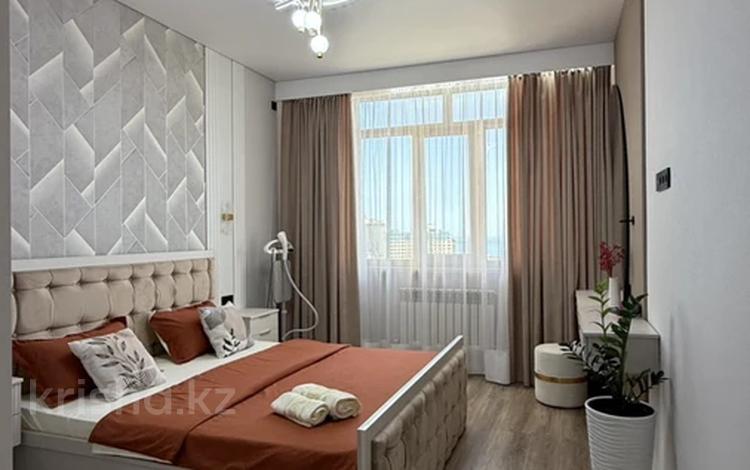 2-комнатная квартира · 76.4 м² · 11/16 этаж, 17-й мкр 23 за 15 000 ₸ в Актау — фото 33