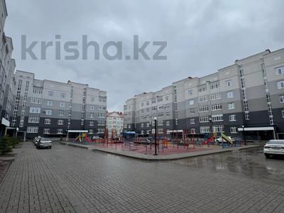 Пәтерлер в Актюбинской обл.: 2-бөлмелі пәтер · 77 м² · 4/5 қабат, мкр. Алтын орда, бағасы: 32 млн 〒 2-бөлмелі пәтер · 77 м² · 4/5 қабат, мкр. Алтын орда, бағасы: 32 млн 〒 в Актобе