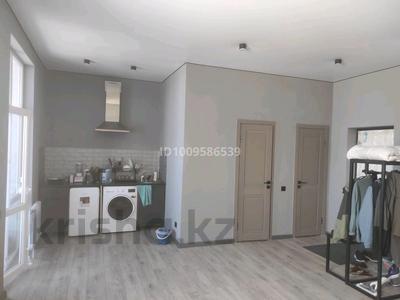 1-комнатная квартира · 40 м² · 6/8 этаж, мкр Юго-Восток, Республики 1/7 за 160 000 〒 в Караганде, Казыбек би р-н