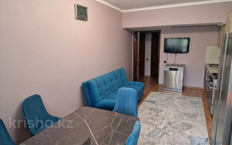 3-комнатная квартира · 70.5 м² · 4/5 этаж, Есенова за 55 млн ₸ в Алматы, Медеуский р-н — фото 10