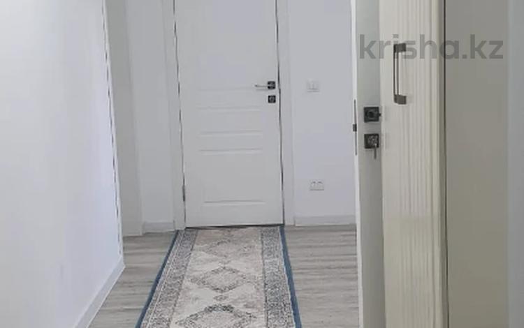 2-комнатная квартира · 60 м² · 1/5 этаж, мкр. Алтын орда за 32.5 млн 〒 в Актобе — фото 2