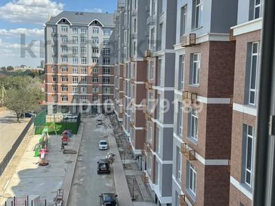 1-бөлмелі пәтер · 52.3 м² · 5/9 қабат, Ақ Шағала -ш/а., Жалена Тулепова 17Б, бағасы: 22 млн ₸ в Атырау, мкр Ак Шагала