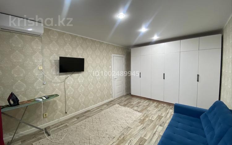 1-комнатная квартира · 37 м² · 5/9 этаж, 5 микрорайон 20 за 15.5 млн ₸ в Аксае — фото 10