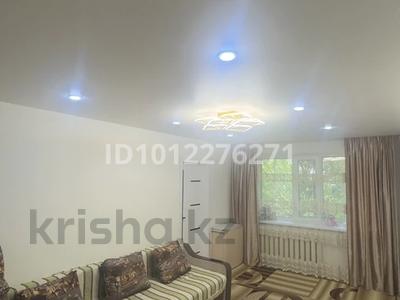 2-бөлмелі пәтер · 41.5 м² · 1/5 қабат, 4 микрорайон — Үй раддомның қасында, бағасы: 8.5 млн ₸ в Темиртау
