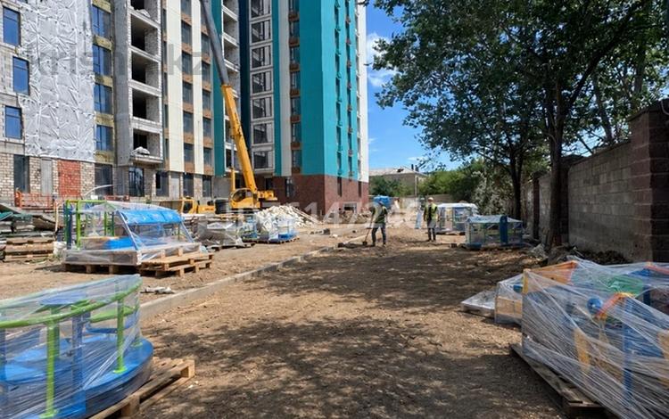 2-комнатная квартира · 82.5 м² · 6/13 этаж, Шамина 2б за 37 млн ₸ в Атырау, мкр Жилгородок — фото 27