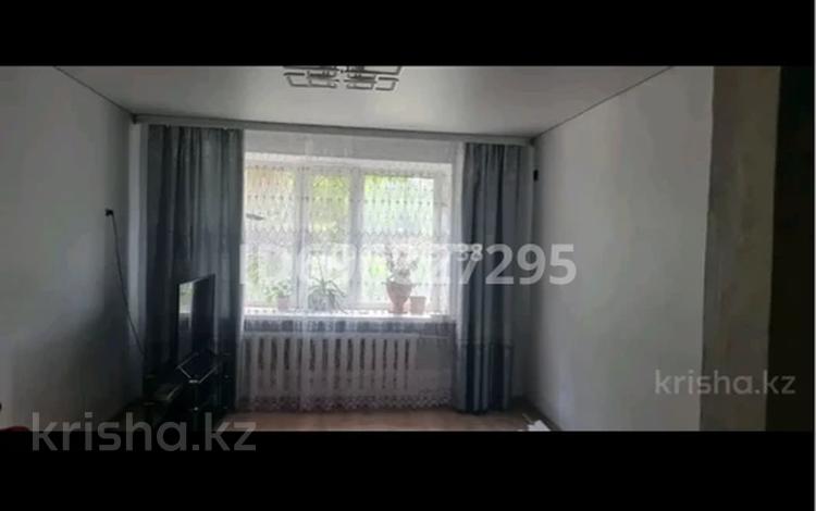 2-бөлмелі пәтер · 51 м² · 1 қабат, Скоробогатова 67, бағасы: 16 млн ₸ в Уральске — фото 2