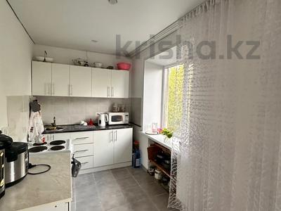 Продажа квартир в Павлодарской обл.: 3-комнатная квартира · 63 м² · 5/5 этаж, Молдагуловой 48б за 15.8 млн 〒 3-комнатная квартира · 63 м² · 5/5 этаж, Молдагуловой 48б за 15.8 млн 〒 в Экибастузе