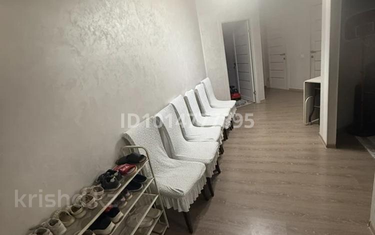 3-бөлмелі пәтер · 85 м² · 2/9 қабат, Капчагайской трассы 1, бағасы: 250 000 ₸ в Коянкусе — фото 2