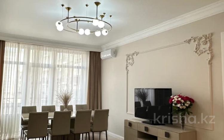 5-бөлмелі пәтер · 200 м² · 1/8 қабат, Мкр. Мирас 128, бағасы: 225 млн ₸ в Алматы, Бостандыкский р-н — фото 29