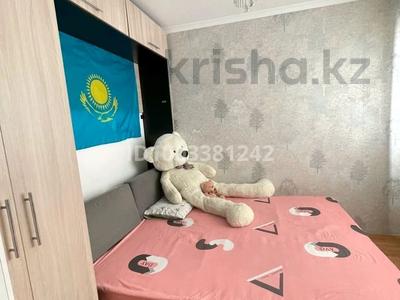 3-комнатная квартира · 54 м² · 1/5 этаж, мкр Юго-Восток, Мкр Юго-Восток, Камали Дүйсембекова за 200 000 〒 в Караганде, Казыбек би р-н
