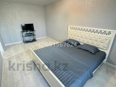 1-комнатная квартира · 37 м² · 4/9 этаж, мкр Строитель 43 за 8 500 ₸ в Уральске
