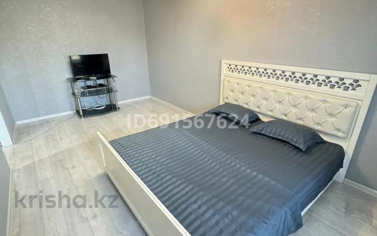 1-комнатная квартира · 37 м² · 4/9 этаж, мкр Строитель 43 за 8 500 ₸ в Уральске — фото 8
