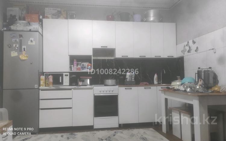1-бөлмелі пәтер · 27 м² · 3/4 қабат, Жетиген 23 — Жаханша досмухамедулы, бағасы: 10 млн ₸ в Астане, р-н Байконур — фото 2