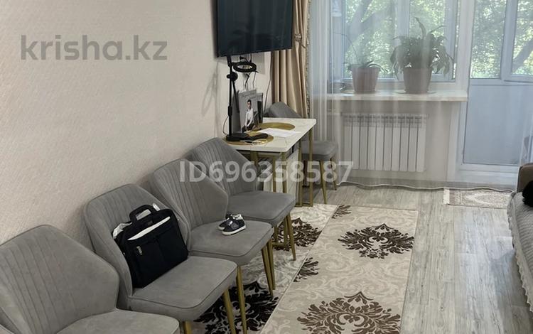 2-бөлмелі пәтер · 45 м² · 2/5 қабат, Майкудук, 13й микрорайон 19, бағасы: 11 млн ₸ в Караганде, Алихана Бокейханова р-н — фото 2