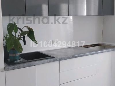 Пәтерлер в Восточно-Казахстанской обл.: 1-бөлмелі пәтер · 50 м² · 8/10 қабат, Ул.Есенберлина 13/8, бағасы: 200 000 〒 1-бөлмелі пәтер · 50 м² · 8/10 қабат, Ул.Есенберлина 13/8, бағасы: 200 000 〒 в Усть-Каменогорске, Ульбинский