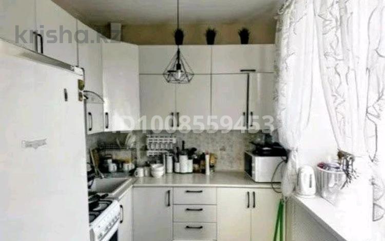 3-комнатная квартира · 60 м² · 2/2 этаж, Каттая Кеншинбаева 6 — Токсан Би за 17.5 млн ₸ в Петропавловске — фото 2