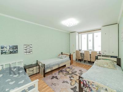 3-комнатная квартира, 150 м², 9/9 этаж, Туран за 51 млн 〒 в Астане, Есильский р-н