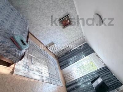 1-комнатная квартира · 30.4 м² · 2/5 этаж, Бурова 33 за 11 000 ₸ в Усть-Каменогорске
