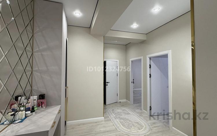 4-бөлмелі пәтер · 116.7 м² · 2/5 қабат, ул. Абиша Кекилбайулы 60/3, бағасы: 46 млн ₸ в Атырау, мкр Авангард-2 — фото 2