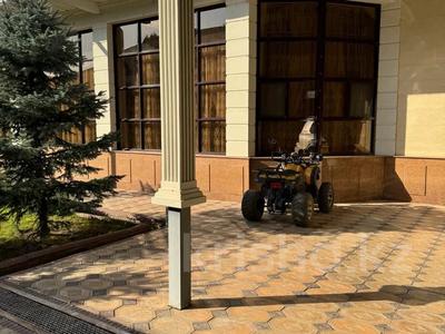 Отдельный дом · 6 комнат · 700 м² · 250 сот., Егизбаева 1 за 200 млн ₸ в Таразе
