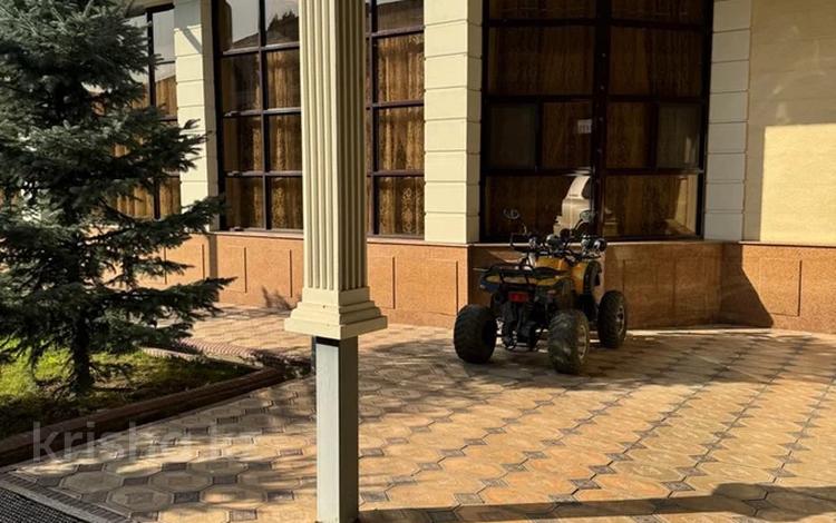 Отдельный дом · 6 комнат · 700 м² · 250 сот., Егизбаева 1 за 200 млн ₸ в Таразе — фото 2