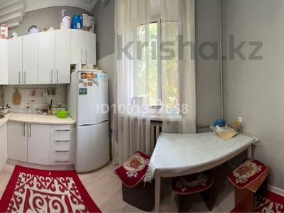 Продажа квартир в Шымкенте: 3-комнатная квартира · 61 м² · 2/2 этаж, Елшібек батыр 8 — Ақназар хан за ~ 21 млн 〒 3-комнатная квартира · 61 м² · 2/2 этаж, Елшібек батыр 8 — Ақназар хан за ~ 21 млн 〒 в Шымкенте, Енбекшинский р-н