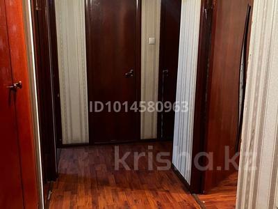 3-комнатная квартира · 59 м² · 4/4 этаж, сатпаев 14 31 — Үйдің орналасқан жері өте ыңғайлы. Сәтбаев көшесі, бұрынғы Гидроинститут (ТарМУ су шаруашылығы институты)]. Жанында мектеп, балабақша, дүкендер бар. Көлік қатынасы жақсы. за 17 млн ₸ в Таразе