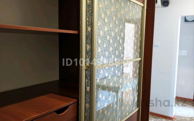 2-бөлмелі пәтер · 45 м² · 5/9 қабат, 5 мкр-н 14 дом, бағасы: 150 000 ₸ в Аксае — фото 2