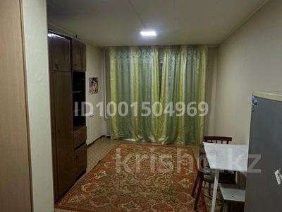 Пәтерлер в Костанайской обл.: 1-бөлмелі пәтер · 16.5 м² · 1/5 қабат, Урицкого 13, бағасы: 6 млн 〒 1-бөлмелі пәтер · 16.5 м² · 1/5 қабат, Урицкого 13, бағасы: 6 млн 〒 в Костанае