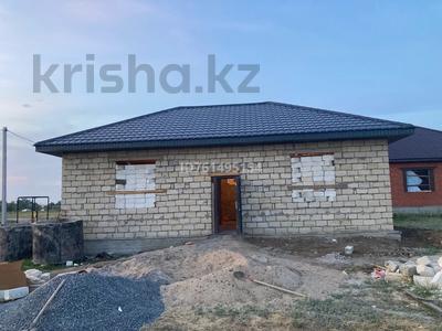 Отдельный дом · 2 комнаты · 80.1 м² · 1387 сот., Участок — На 1 линии за 10 млн 〒 в Актобе, жилой массив Бауырластар-5
