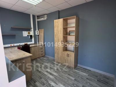 Офисы · 15 м² за 100 000 ₸ в Уральске, мкр Северо-Восток