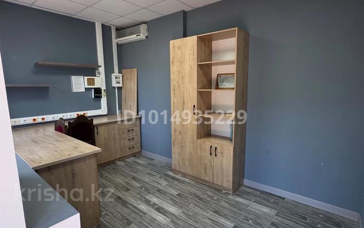 Офисы · 15 м² за 100 000 ₸ в Уральске, мкр Северо-Восток — фото 2